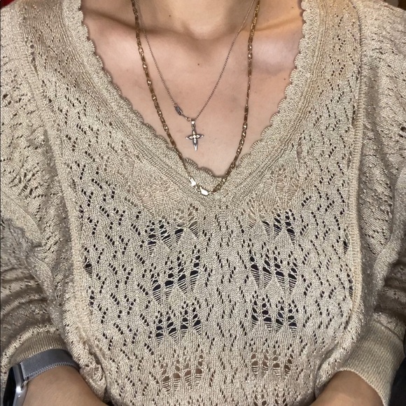 Woman’s frilled openwork sweater / blouse - Picture 4 of 4